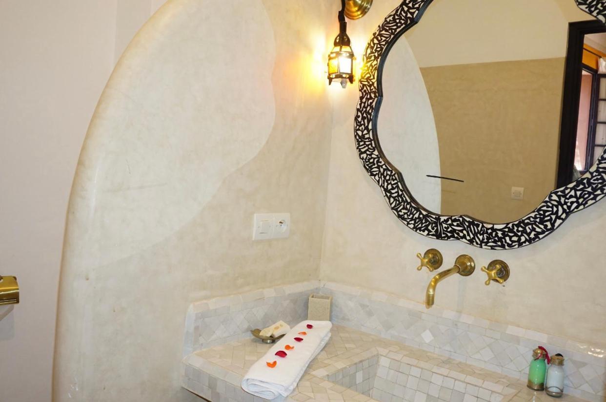 Riad New Moon Marrakesh Exterior photo